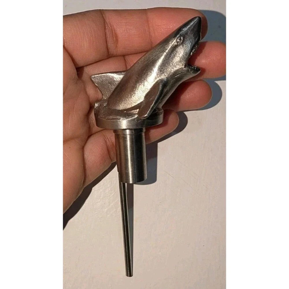 Shark Head Bottle Pourer and Aerator